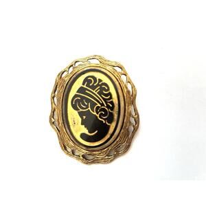 Tortolani Gold-Tone Cameo Brooch Pin – Vintage